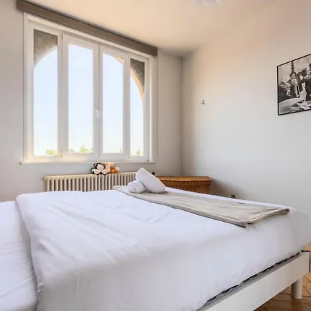 Apartment Charming One Bedroom In *