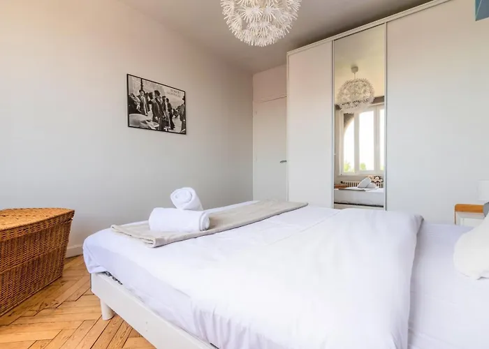 Charming One Bedroom In Apartamento *